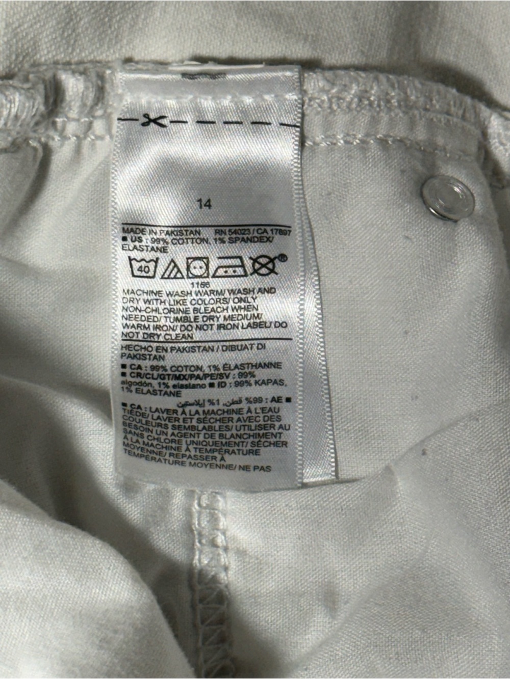 Old Navy White High Rise Denim Shorts Size 14 OG Straight Stretch - Picture 9 of 9